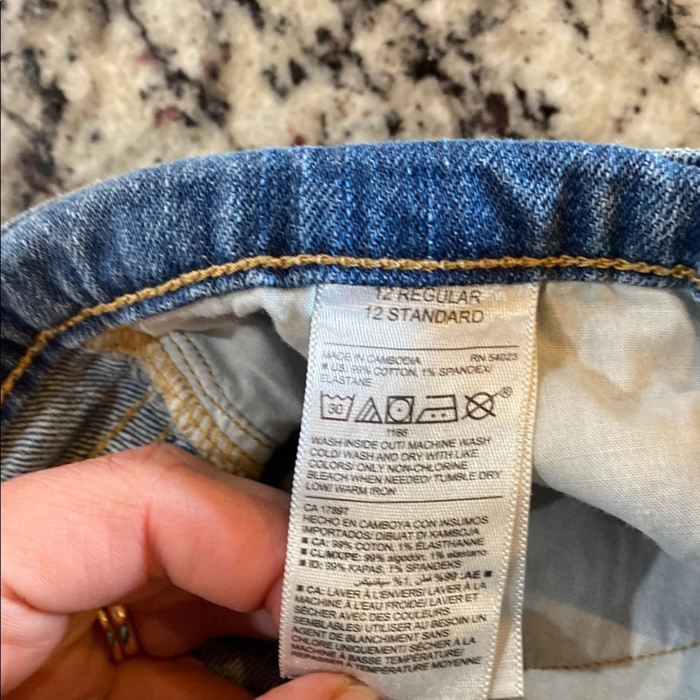 Old Navy Blue Distressed Jean Shorts - Picture 4 of 4